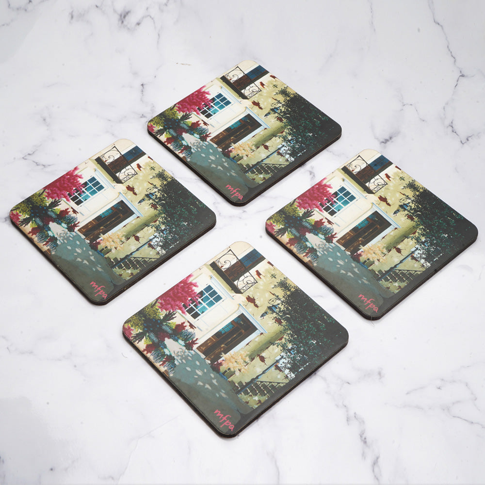 The Cozy Cottage (Set of 4)